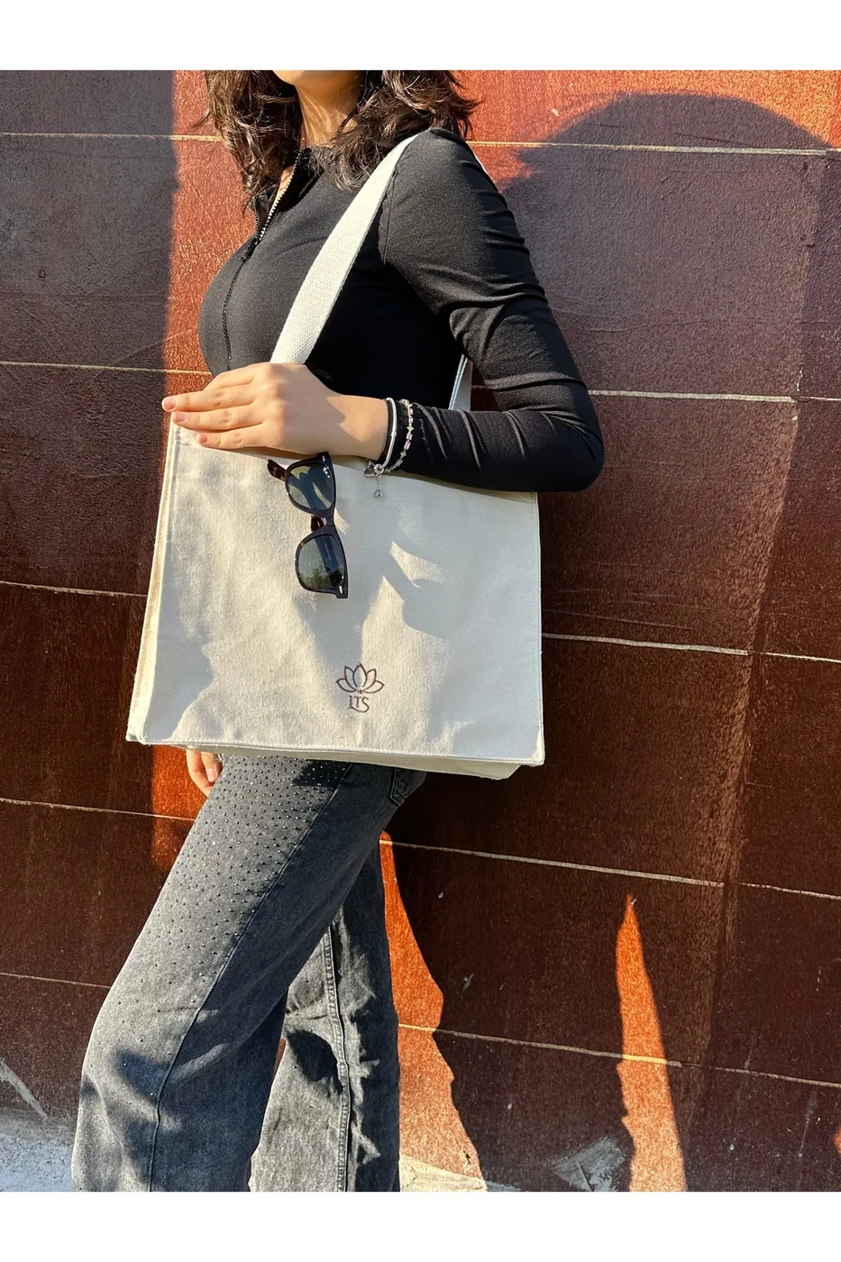 LTS Bag Yeni Düz Keten Omuz Çantası - Astarlı Logo Nakışlı 37x32cm